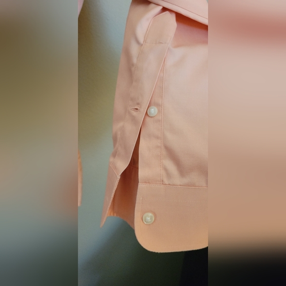 Long Sleeve Shirt EUC - Picture 4 of 10